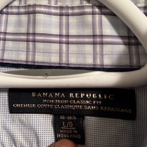 Banana Republic Non-Iron Classic Fit Dress Shirt - 100% Cotton - Picture 2 of 4